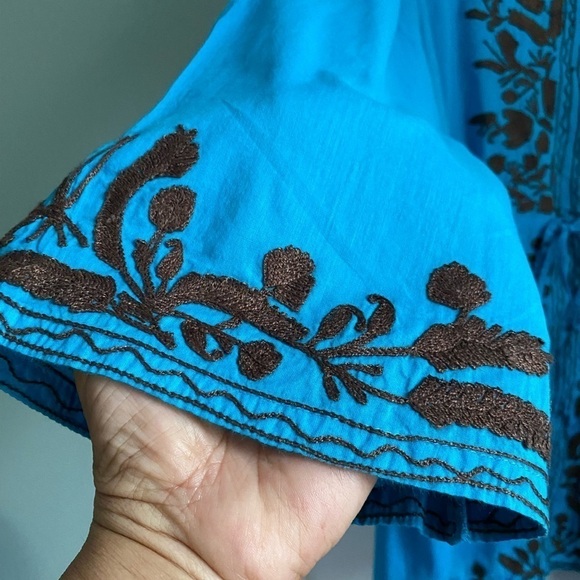 Veranéis Boho Embroidered V-Neck Long Sleeves Turquoise Pullover Tunic Size: 2X - Picture 5 of 10